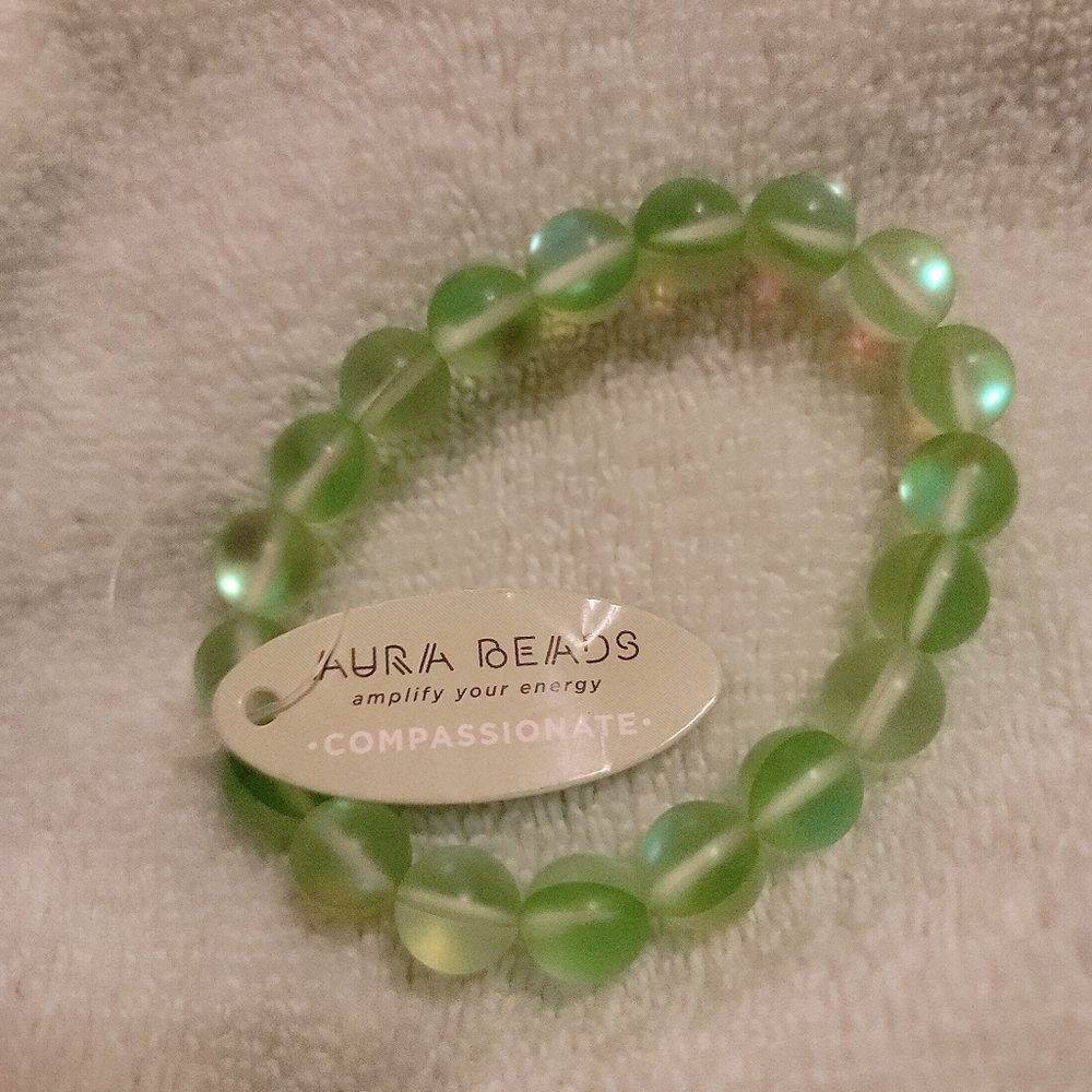Earthbound Trading Co "Compassionate" Aura Beads Bracelet in Green